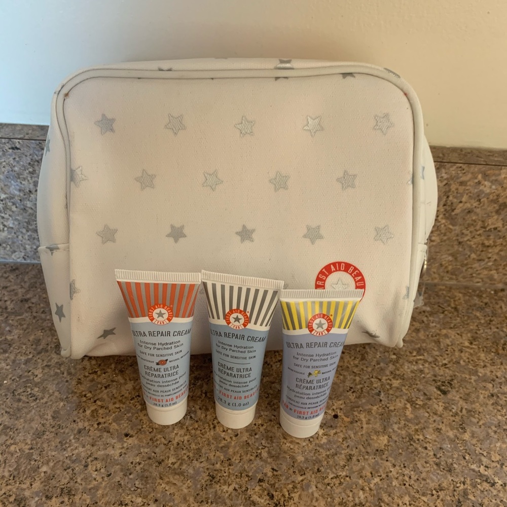 First aid beauty sampler